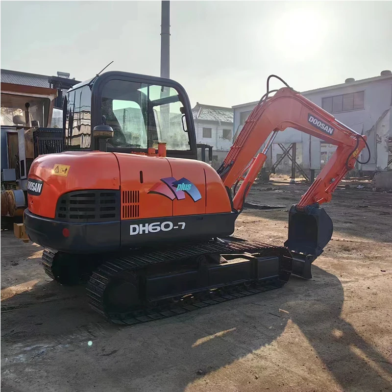 Lizhi 6t DOOSAN Dh60 Hydraulic Excavator Doosan Dh60-7 mini used excavators in shanghai