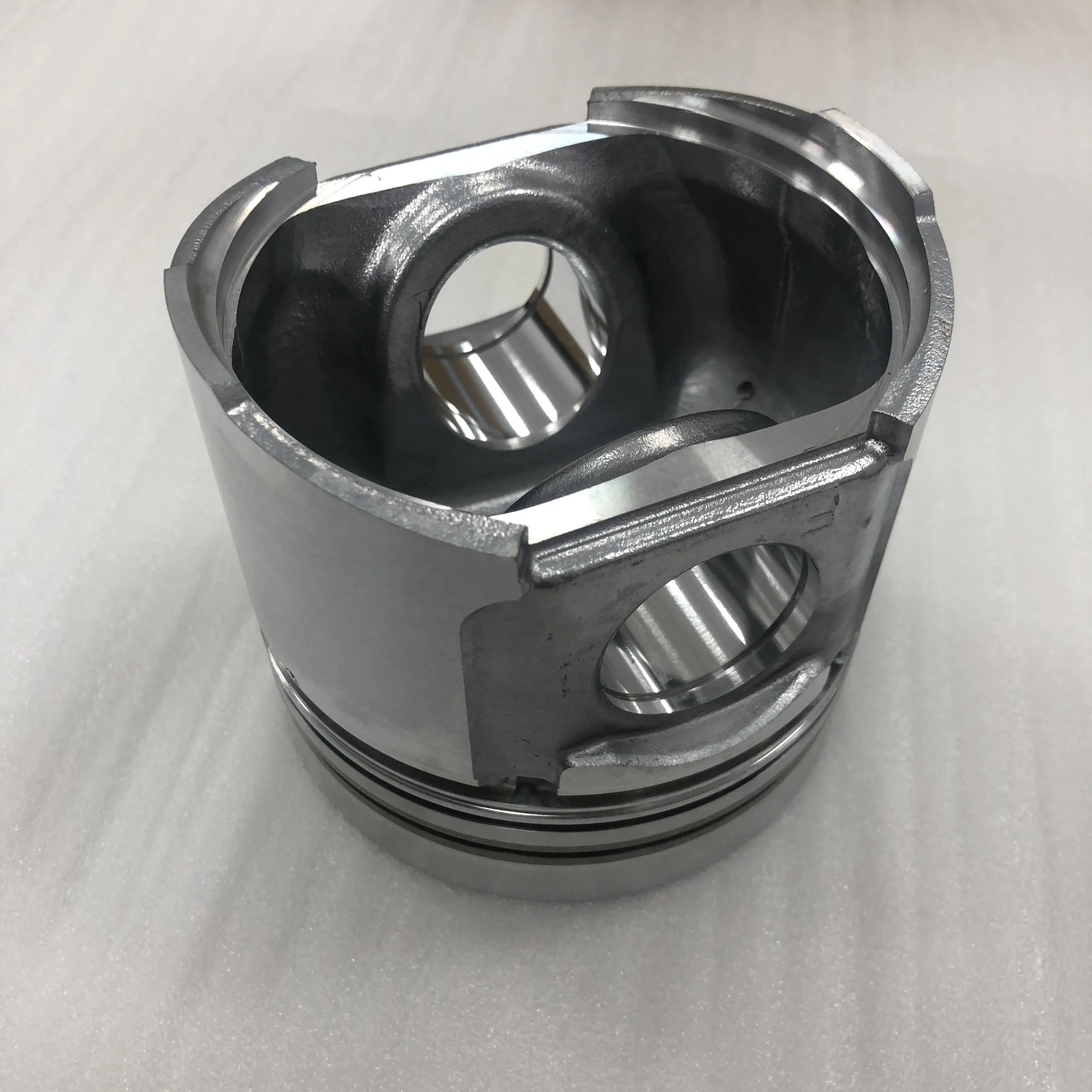 OEM Quality Piston 6735-31-2110 For Pc200-7 6d102 Engine Parts