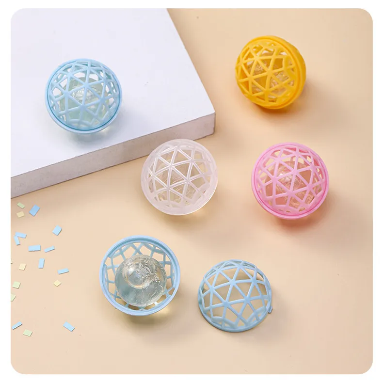 Wholesale Bag Cleaner Sticky Inside Ball Picks up Dust cleaning ball Reusable Backpack Dust Dirt Debris Sticky for purse