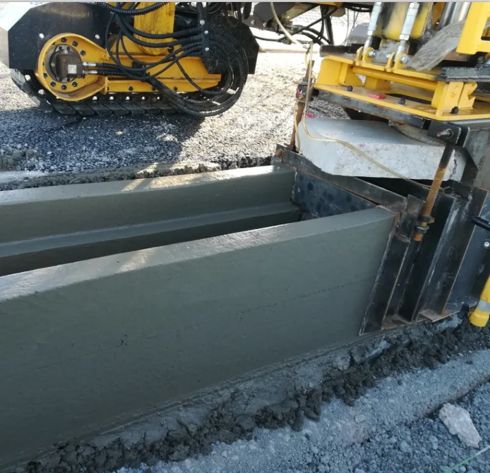 Automatic Curb Paver With CUMMINS Diesel Engine For Curbs and gutters