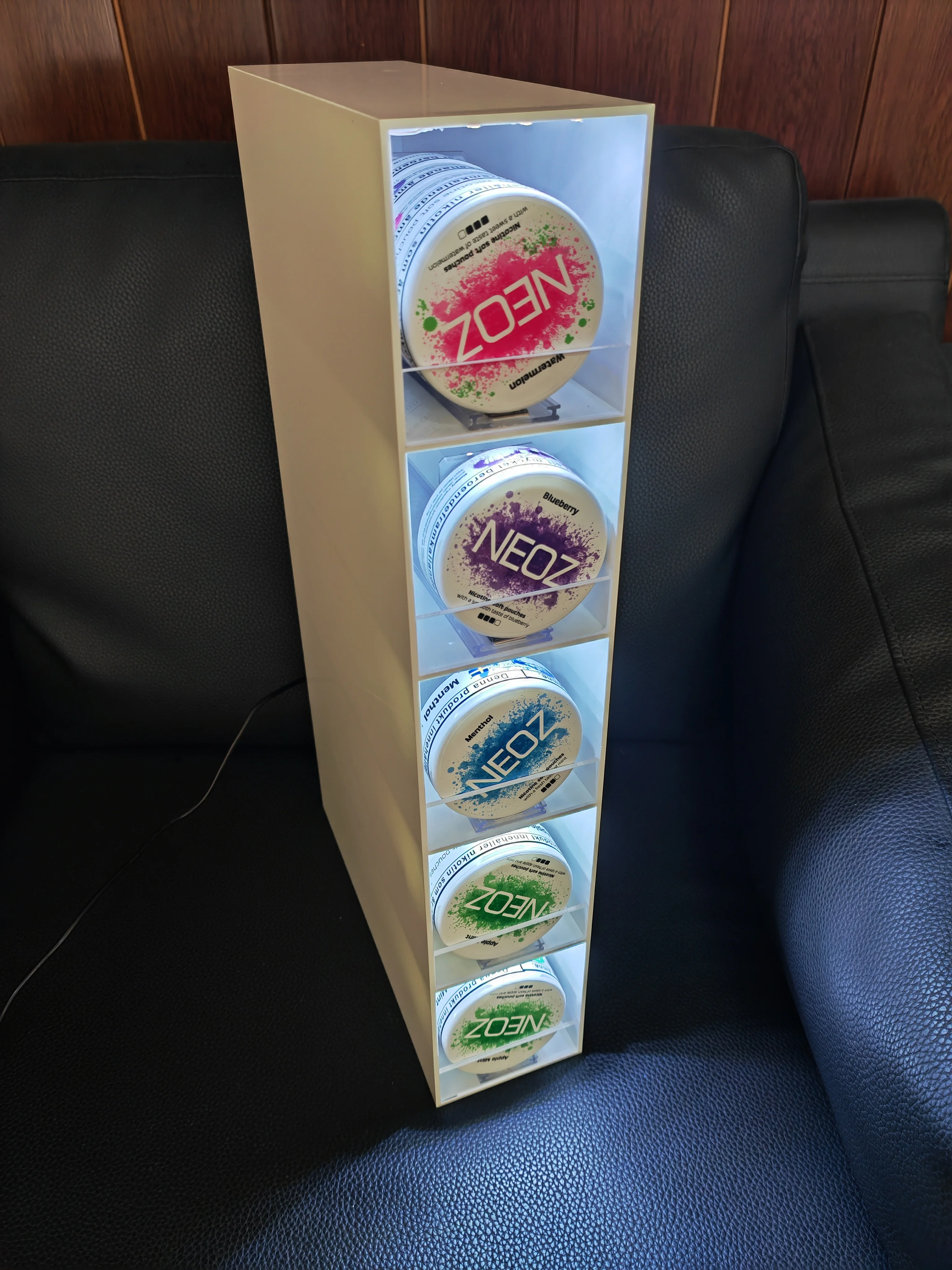 Custom cigarette showing stand with led light Acrylic material Cigarette vending machine with thrusters for smoke shop