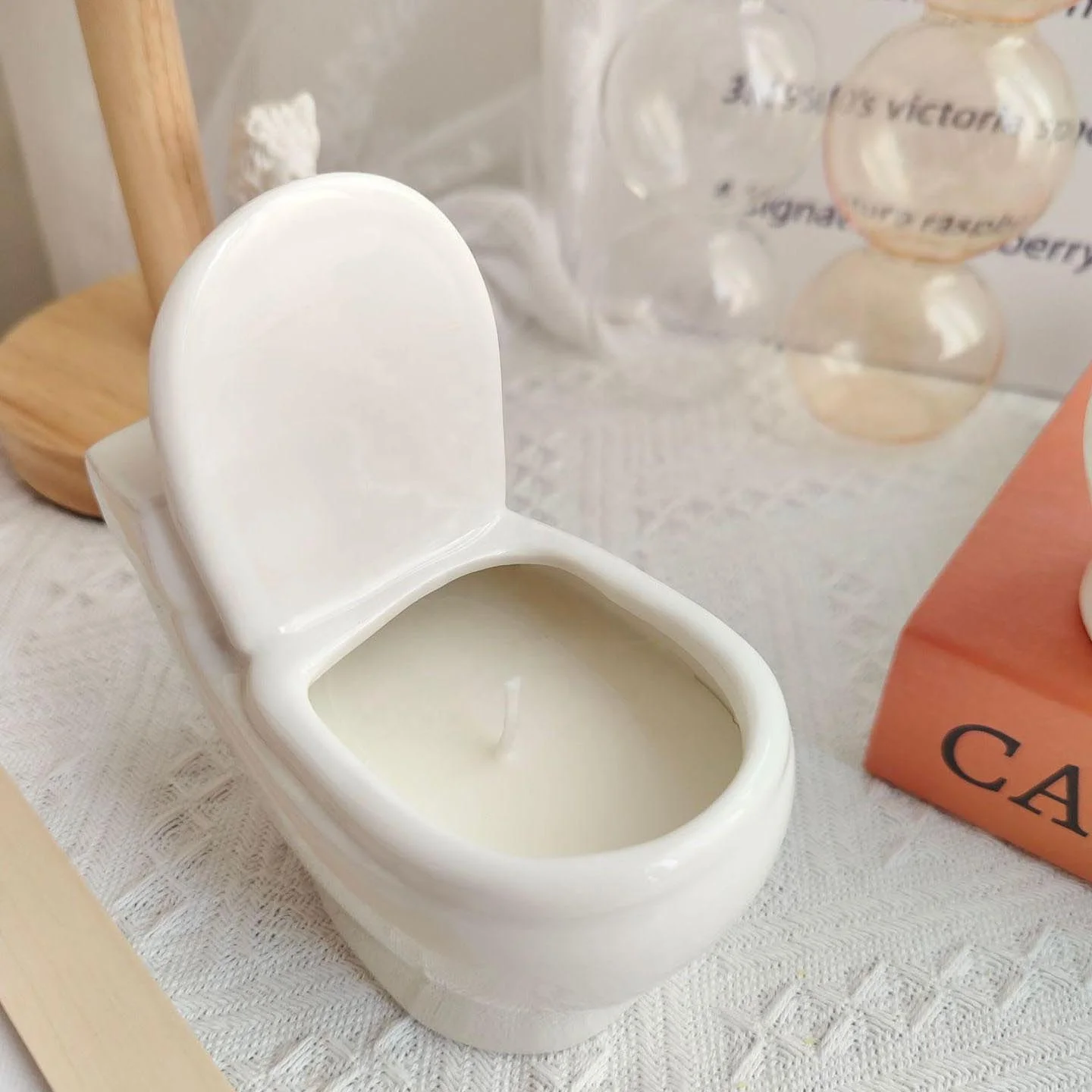 Creative Funny Toilet Modeling Customized Benediction Paraffin Wax Handmade Decorations Fragrance Aromatherapy Scented Candles