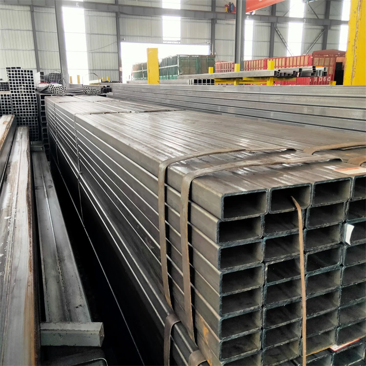 China Carbon Welded Black Q235/Q195/Q345  ERW/Black/Carbon Steel Round/Square/Rectangle Steel Pipe/Tube