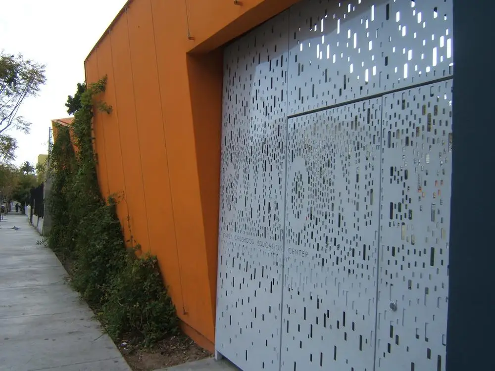 Aluminum carved Perforated Metal Screen Room Divider Laser Cut Metal Screen Decorative Perforated Metal Screen