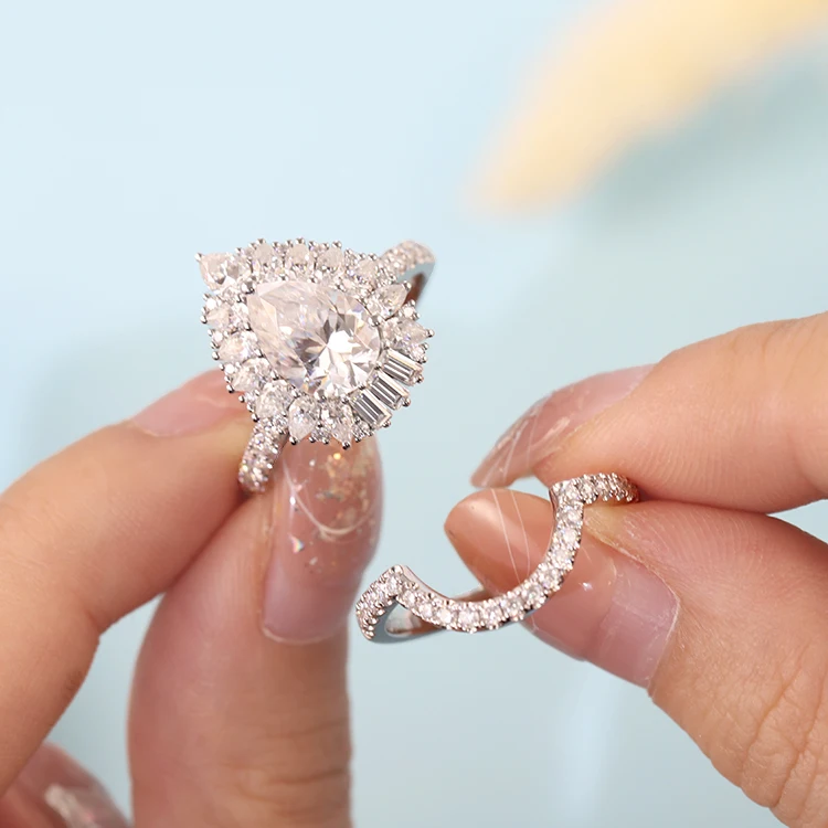 Custom High Jewelry Women Diamond Ring 2 Carat Pear Cut VVS Moissanite 14K Gold Moissanite Ring Engagement Wedding Ring Set