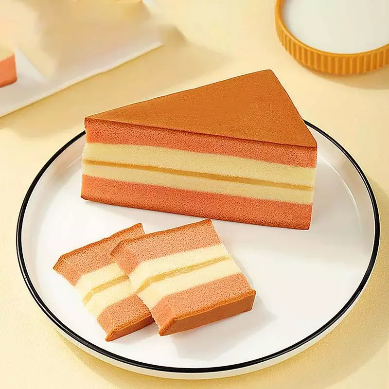 Ranli cakes 95gram*28 instant desserts red velvet cake snack triangle soft cakes for kids snack