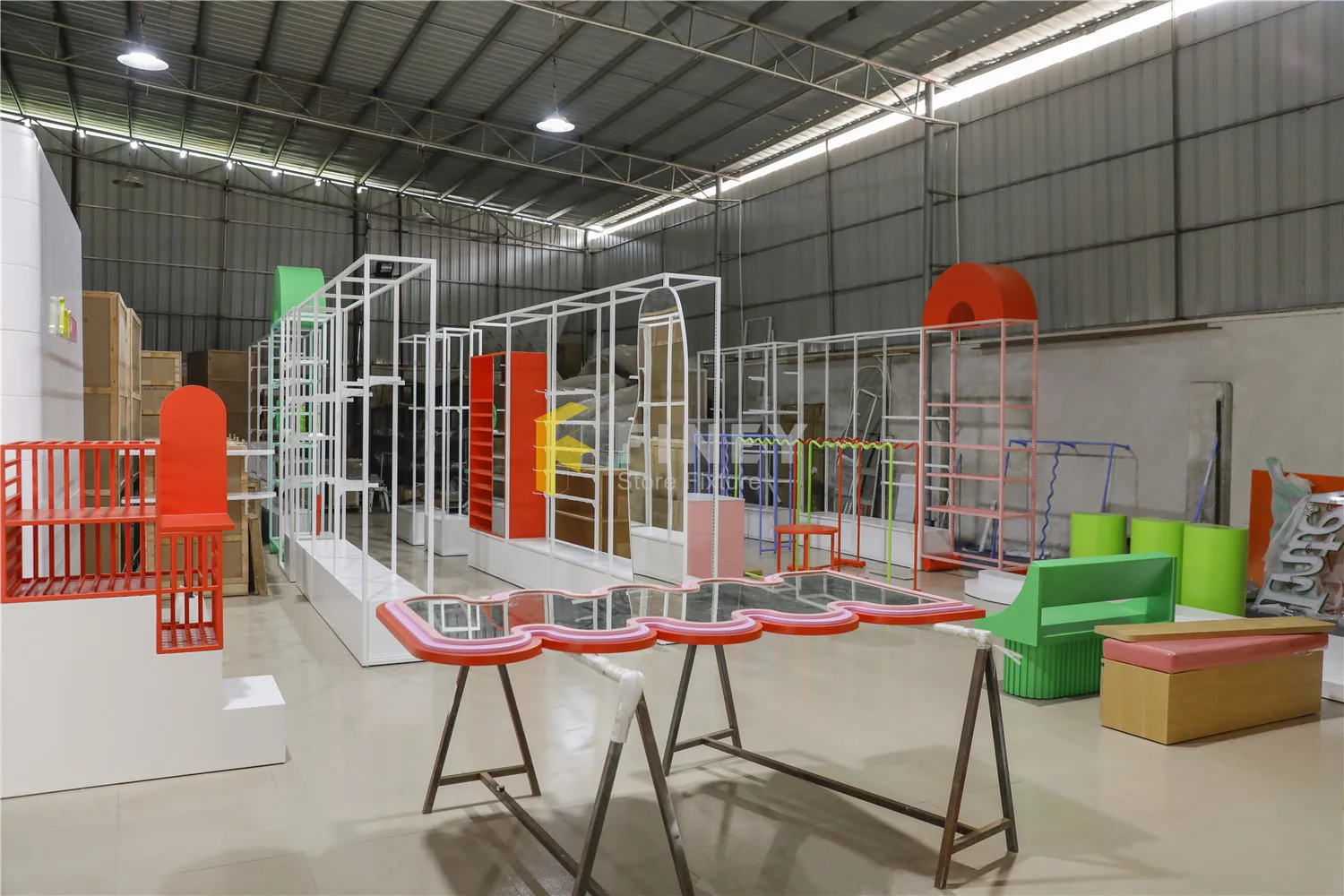 Custom Boutique Store Interior Design Ideas High End Counter Furniture With Glass Shelves For Boutique Retail Store