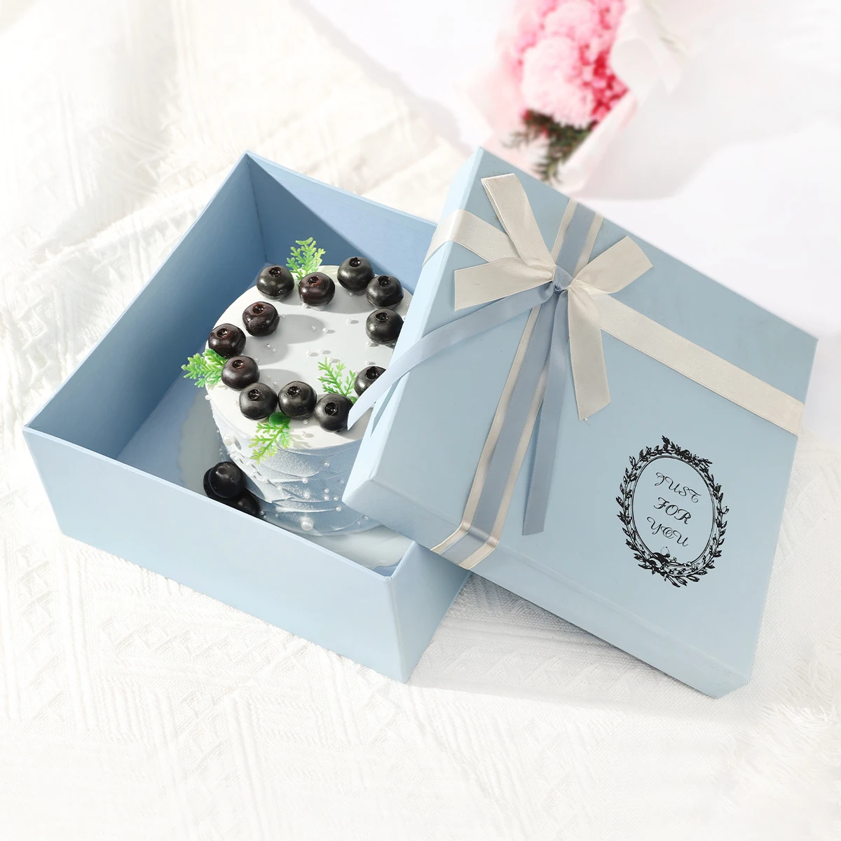 Competitive Price Souffle Cake Sweet Bakery Pizza Paper Board Packaging Box Hot Sale with UV Coating Matt Lamination for Display