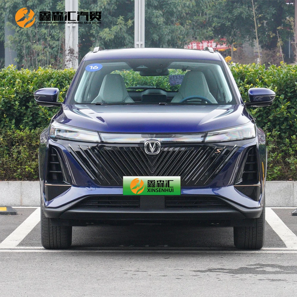 Лидер продаж недорогой внедорожник Changan Cs75 Plus 2023 автомобиля Подержанный бензиновый автомобиль SUV Auto 1 5 t автомобили 5-дверные 5-местные