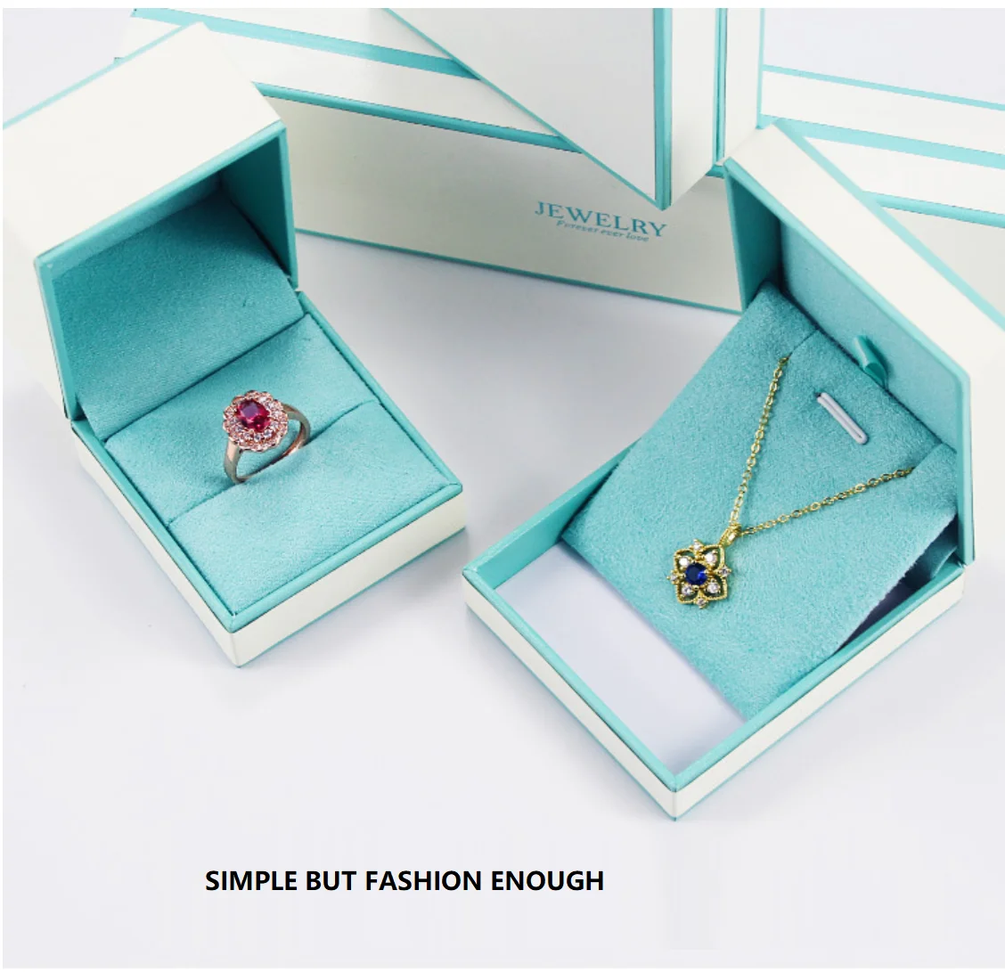 2023 Pretty green long chain gift jewelry package box bracelet boxes for lady girls