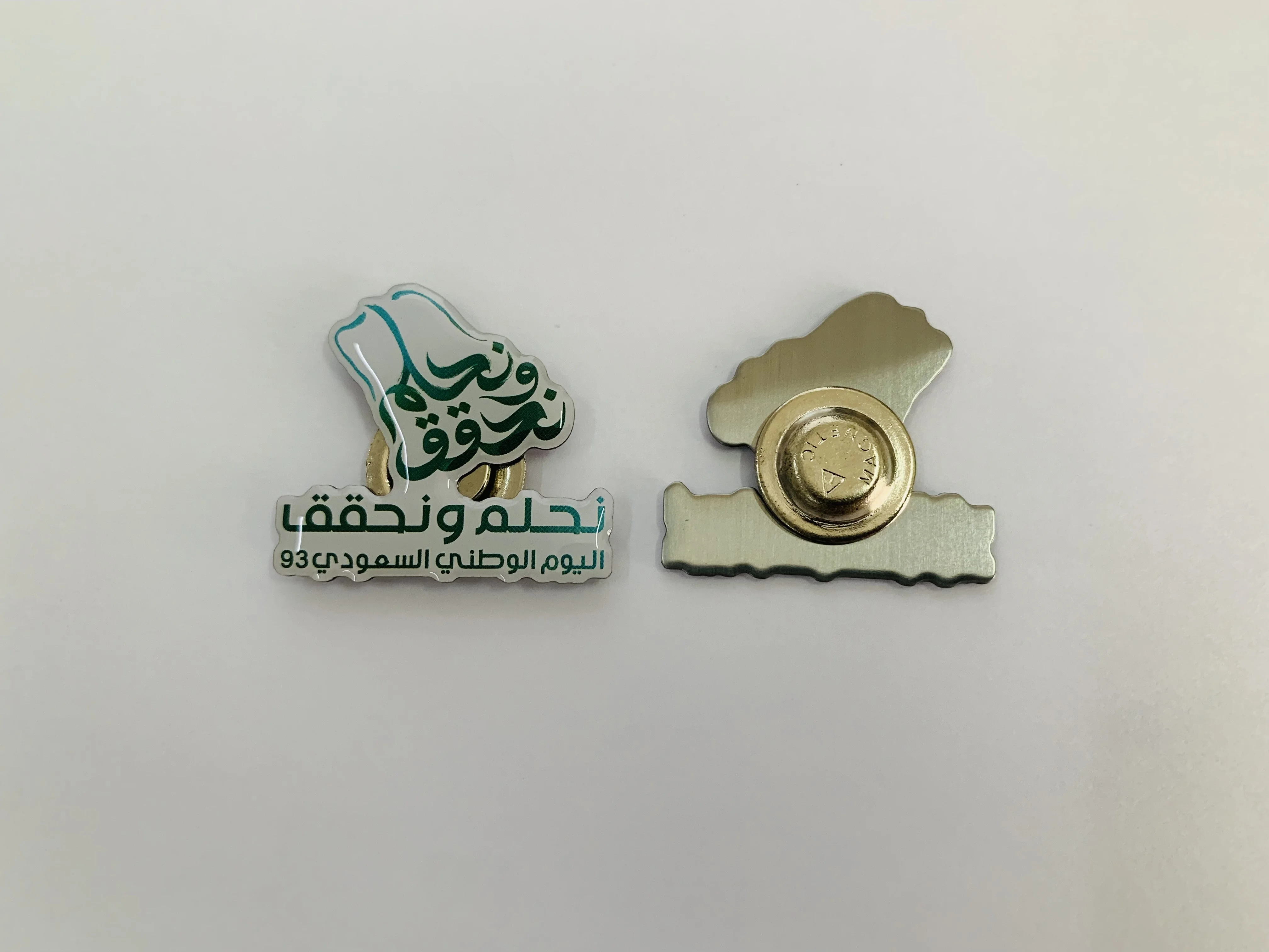 Ready stock Hot selling Saudi Arabia 93rd National Day Logo Printed Metal Lapel Pin Badge Brooch