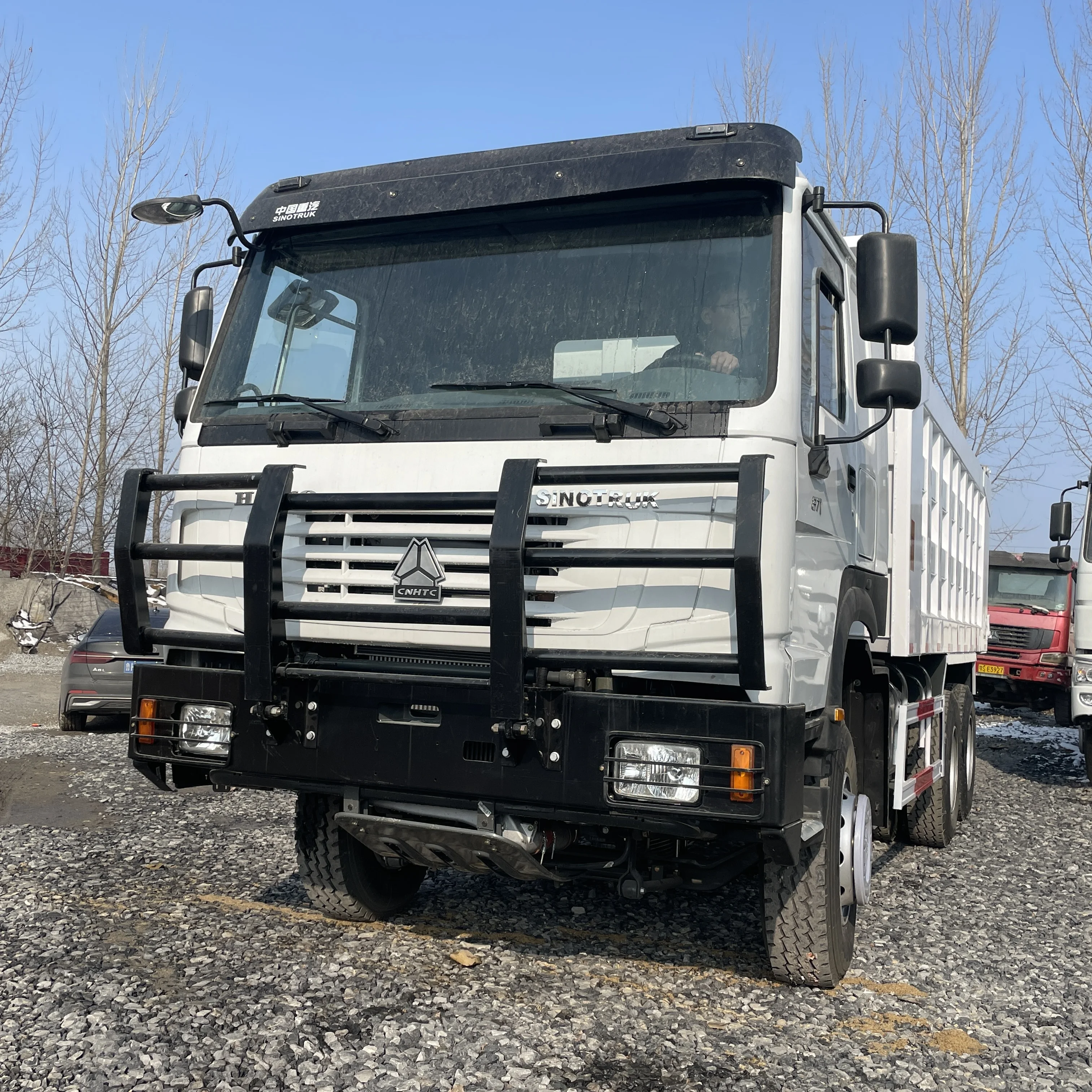 Factory Direct Supply 6x4 10 Wheeler Sinotruk Howo Dump Truck tipper trucks for sale at a low price and nice