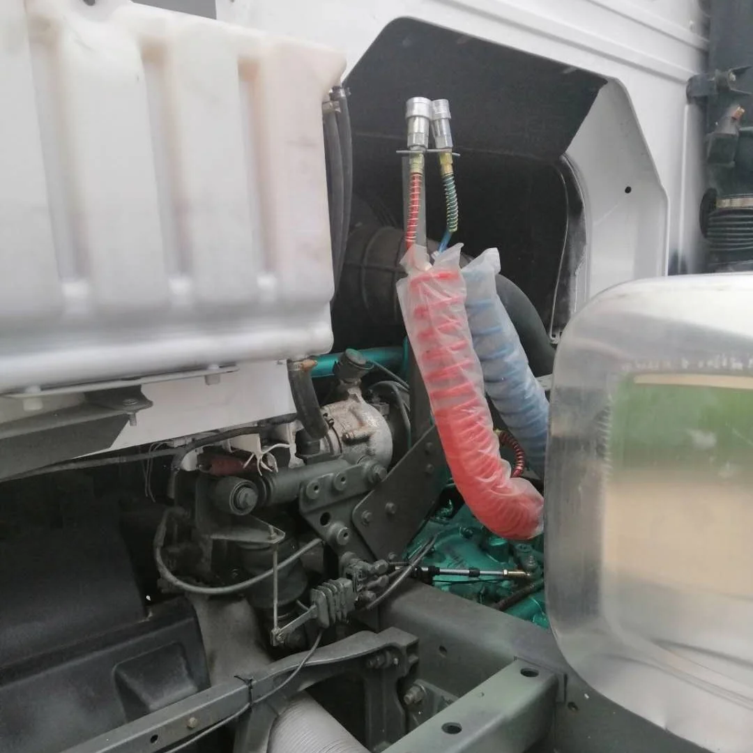 Sino truck Howo 371 HP б/у Тракторная головка 6X4 б/у, основной двигатель с дизельным двигателем, б/у трактор (WhatsApp: 8615503911273)