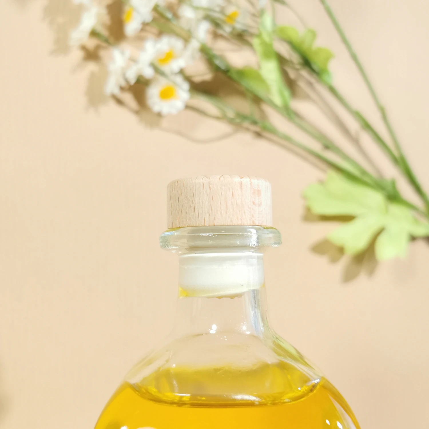 Wholesale 250ml 300ml 375ml 500ml Brandy Sake Whisky Rum Square Empty Glass Liquor Wine Vodka Bottle with Cork Lid