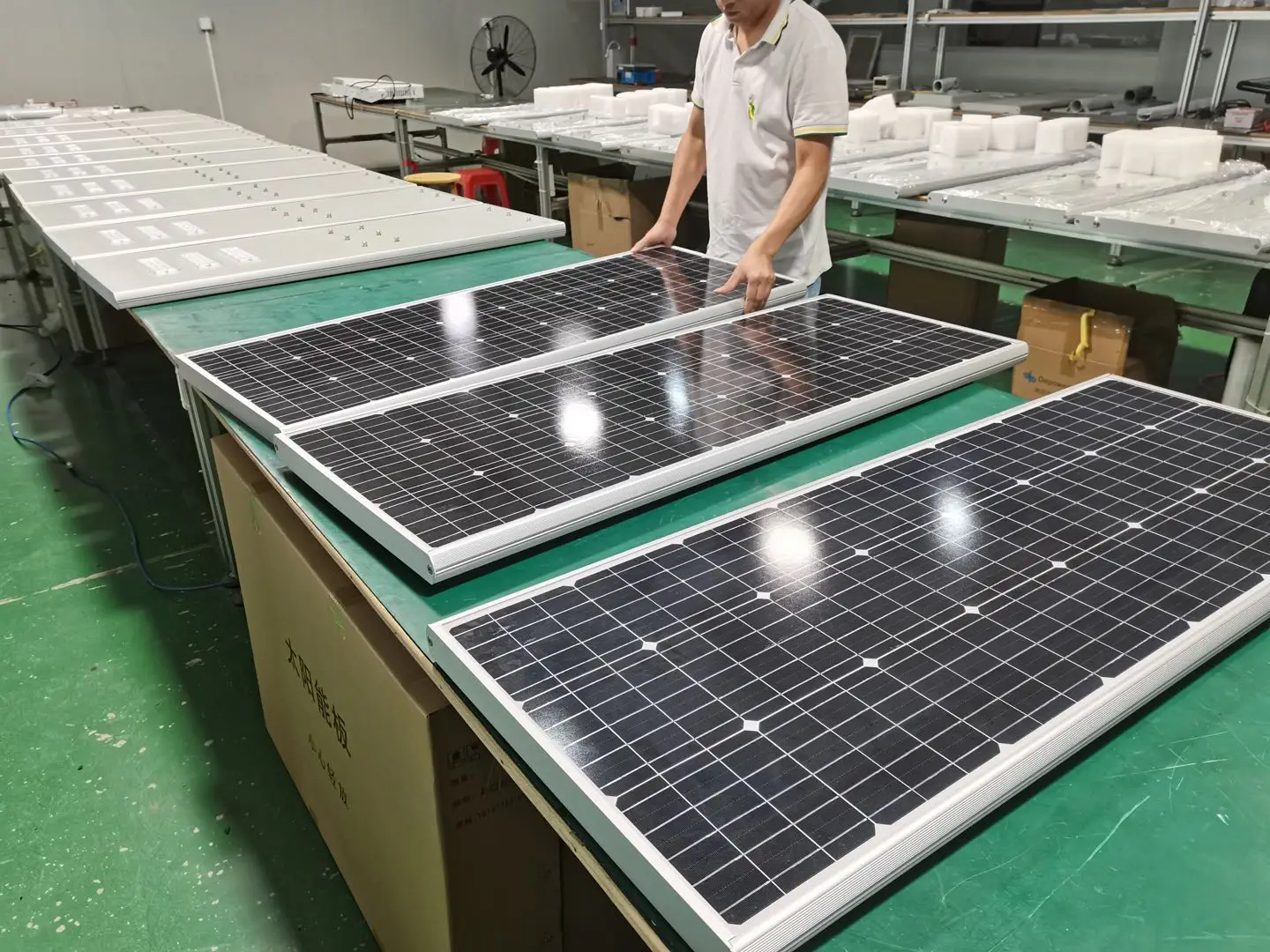 Complete set integrated 90W 100W led solar street light all in one solar street light factory price