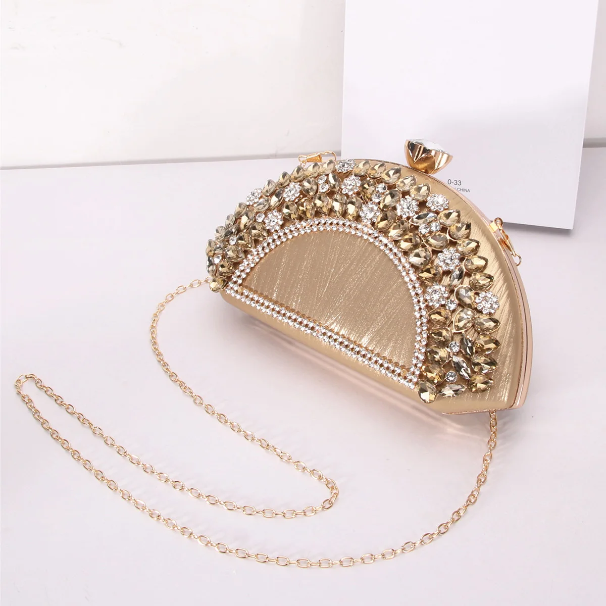 Factory Direct Ladies Fan Banquet With Chain Handbag Fashion Handle Diamond Encrusted Evening Bag