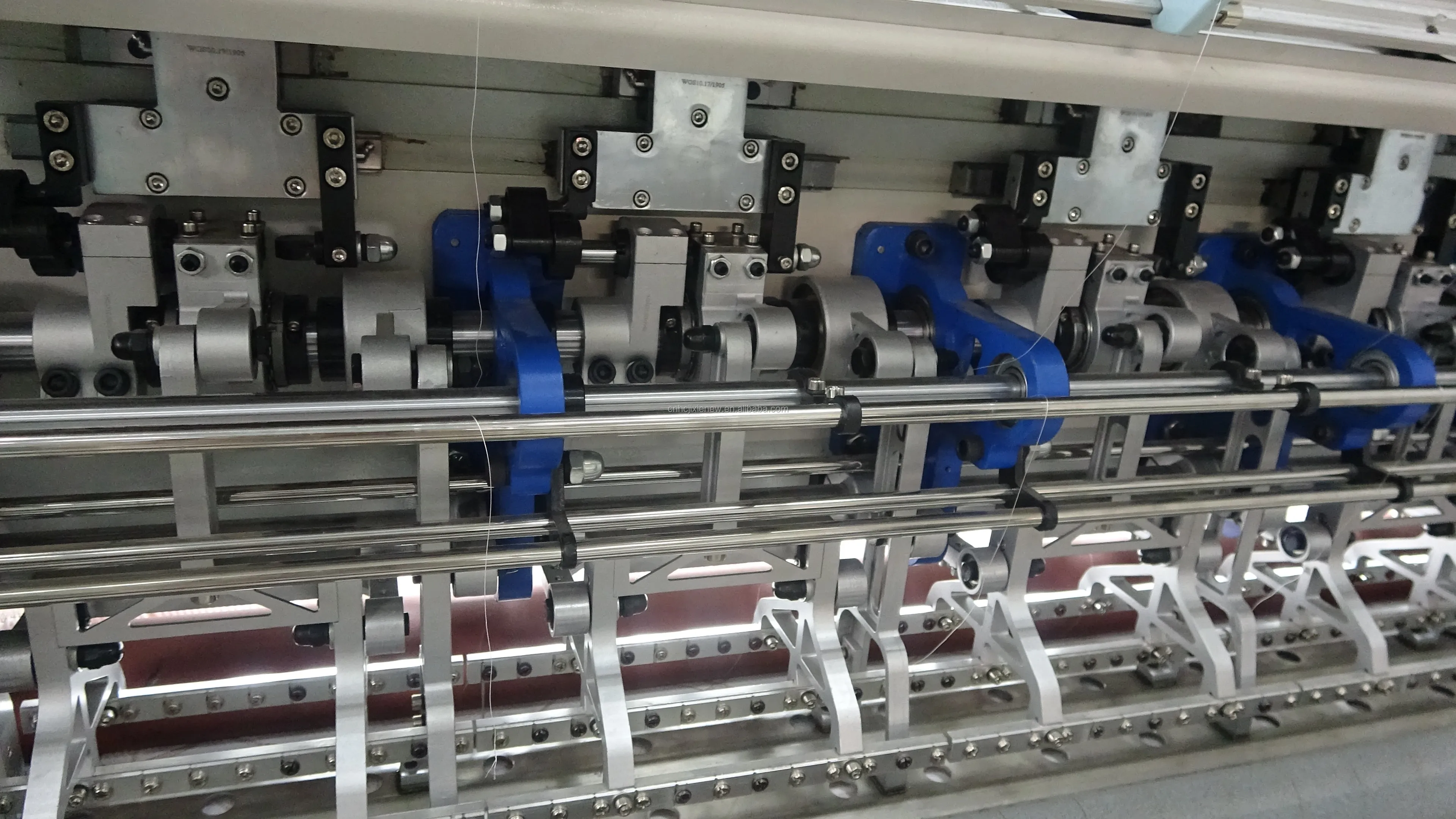 High speed new multi head shuttleless multi needle quilting machine hc-3500 computer Quilting Machine