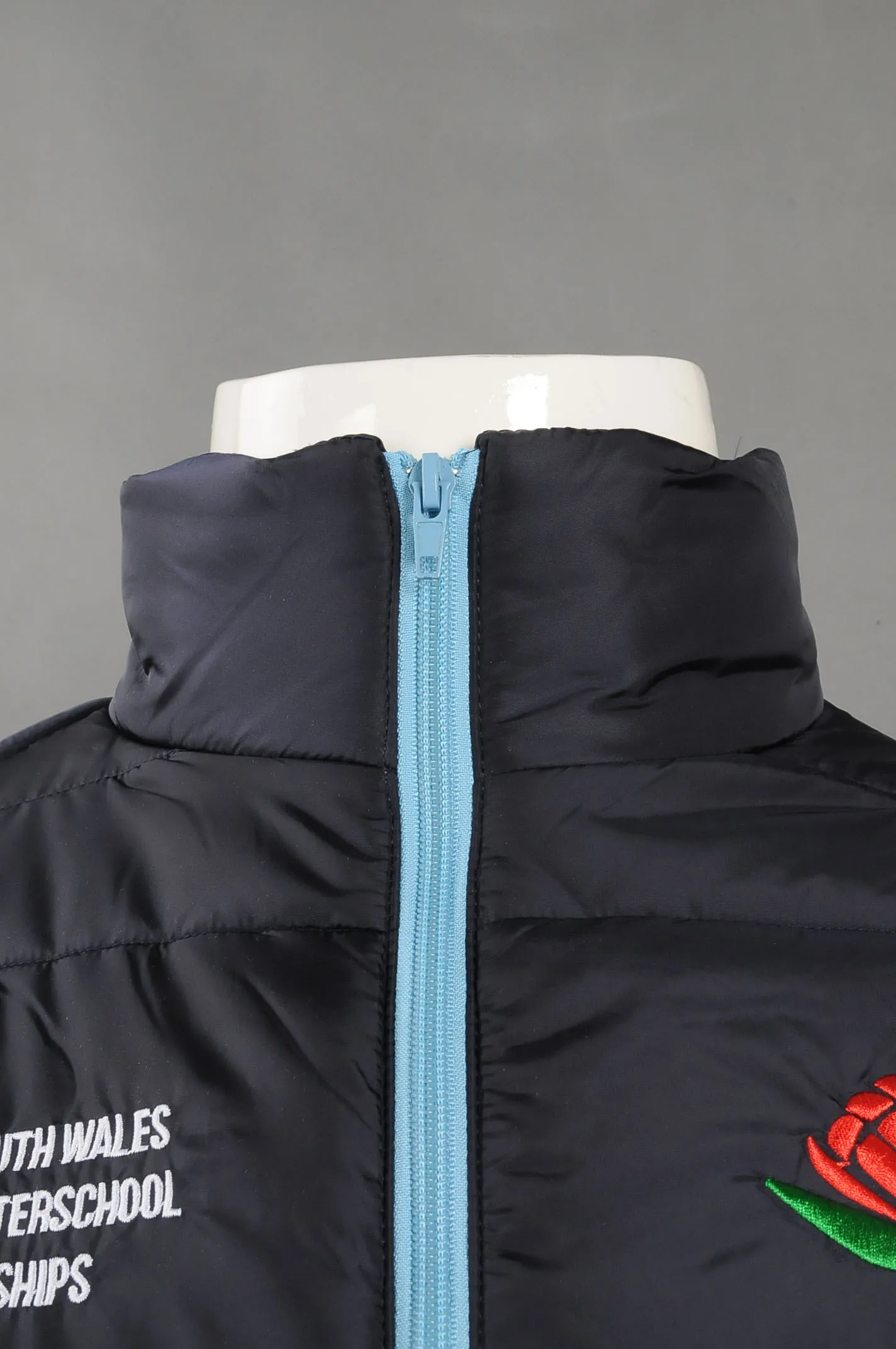 High Quality OEM Ski Snow Wear Snowboarding Outdoor Skiing Suit Snowmobile Mens Snow Jacket