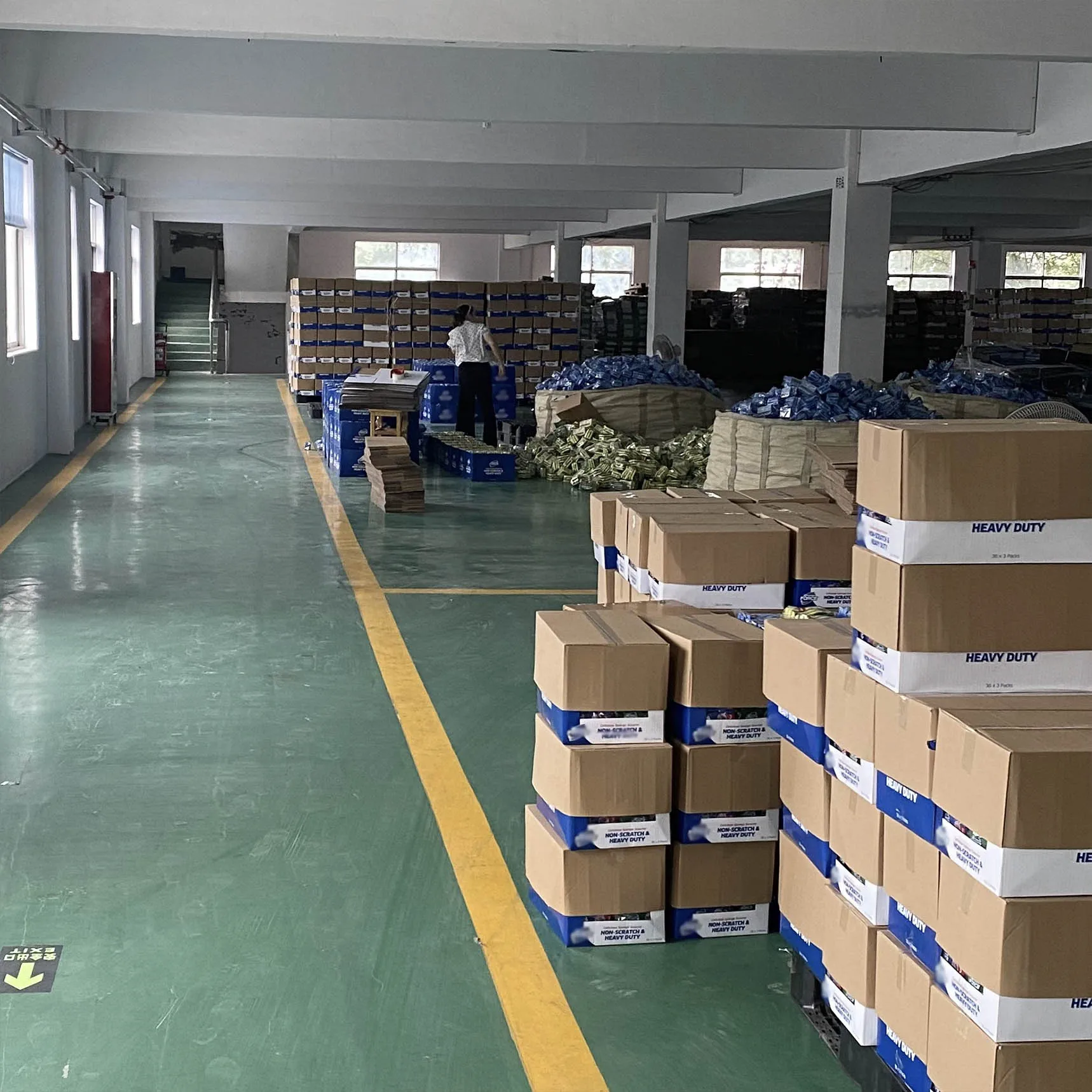 8 Shape Multi-purpose High Foam Car Wash Sponge,Unique Two Sided Design Having a Fponge for Normal and Heavy Duty Scrubbing