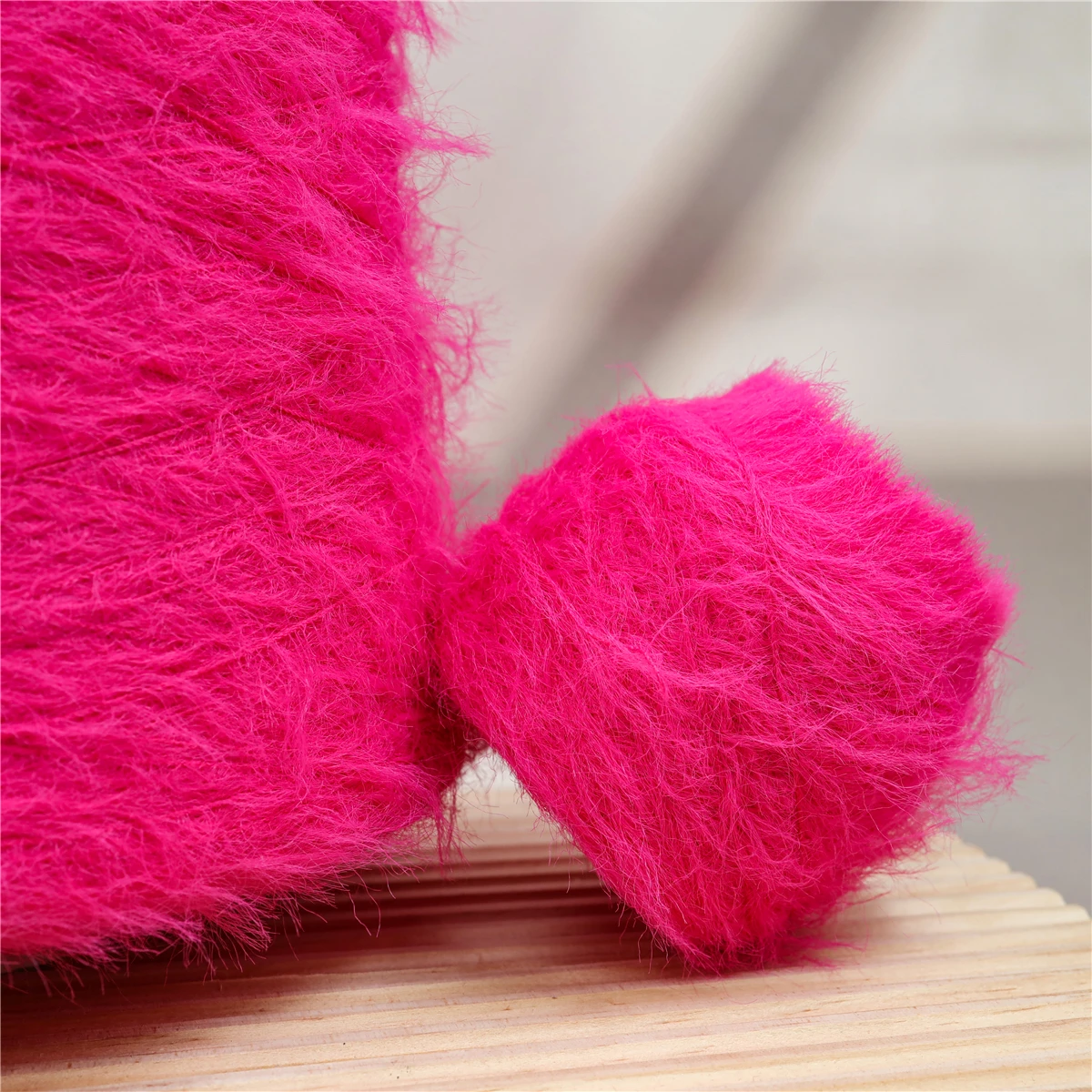 High-quality 5.0Cm nylon feather yarn mink imitation yarn knitting fancy yarn
