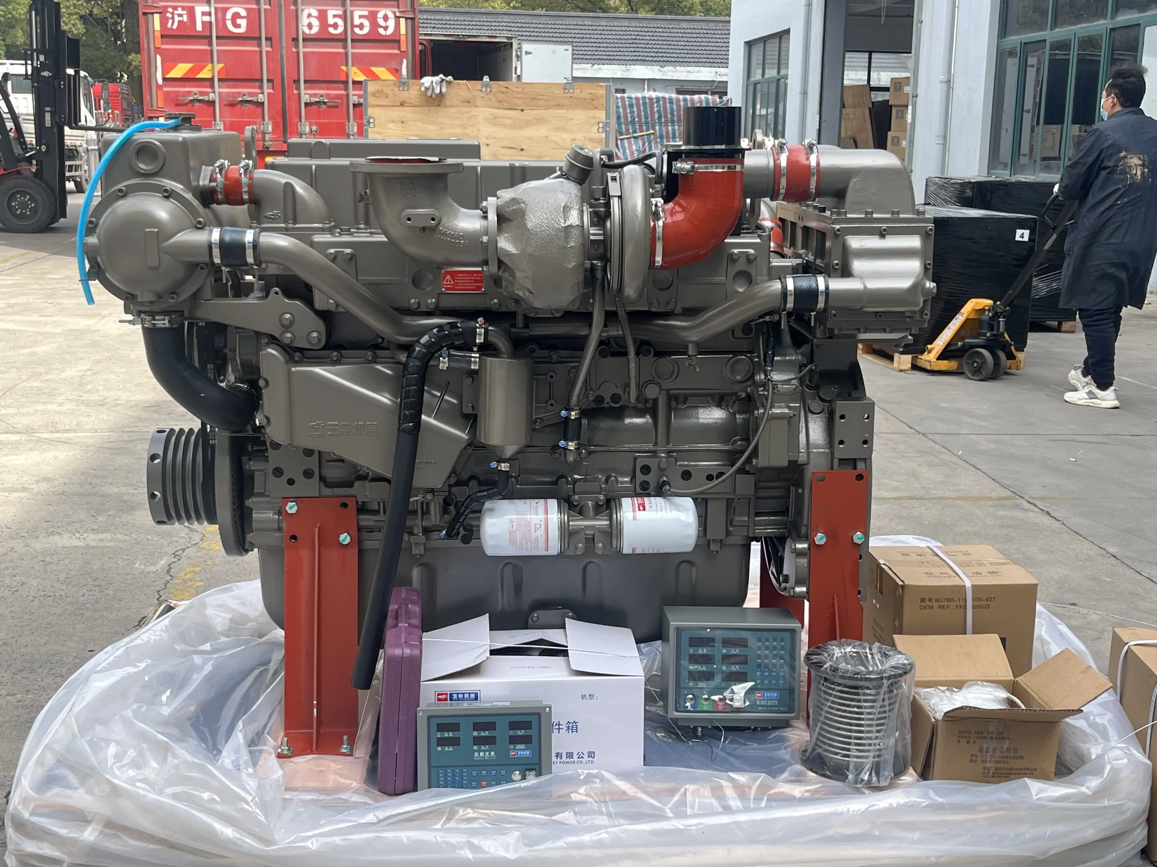 SCDC Most popular Yuchai Marie diesel engine YC6M Series YC6MJ410L-C20