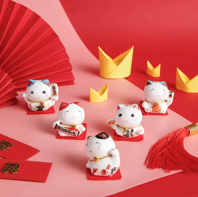 Hot Sale 1.5 Inches Car Decor Top Small Gift Porcelain  Japanese Figurine Gift Ceramic Fortune Lucky Cat Maneki Neko Cat