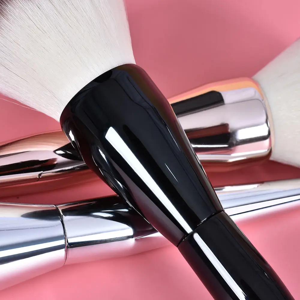 Luxury Super Big Crystal Large Powder Brush For Makeup Black Handle Makeup Brush Powder Brush Accept Private Label