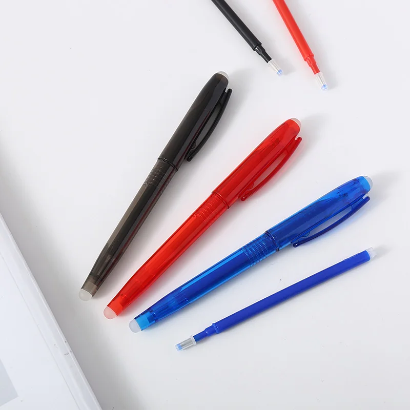 Гелевая ручка со встроенным ластиком