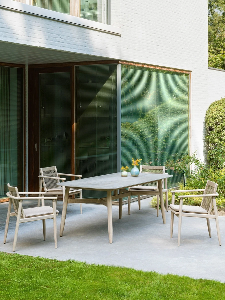 Commercial Standard Patio Teak Wood Garden Table Outdoor Furniture Dining Table and Chair Set