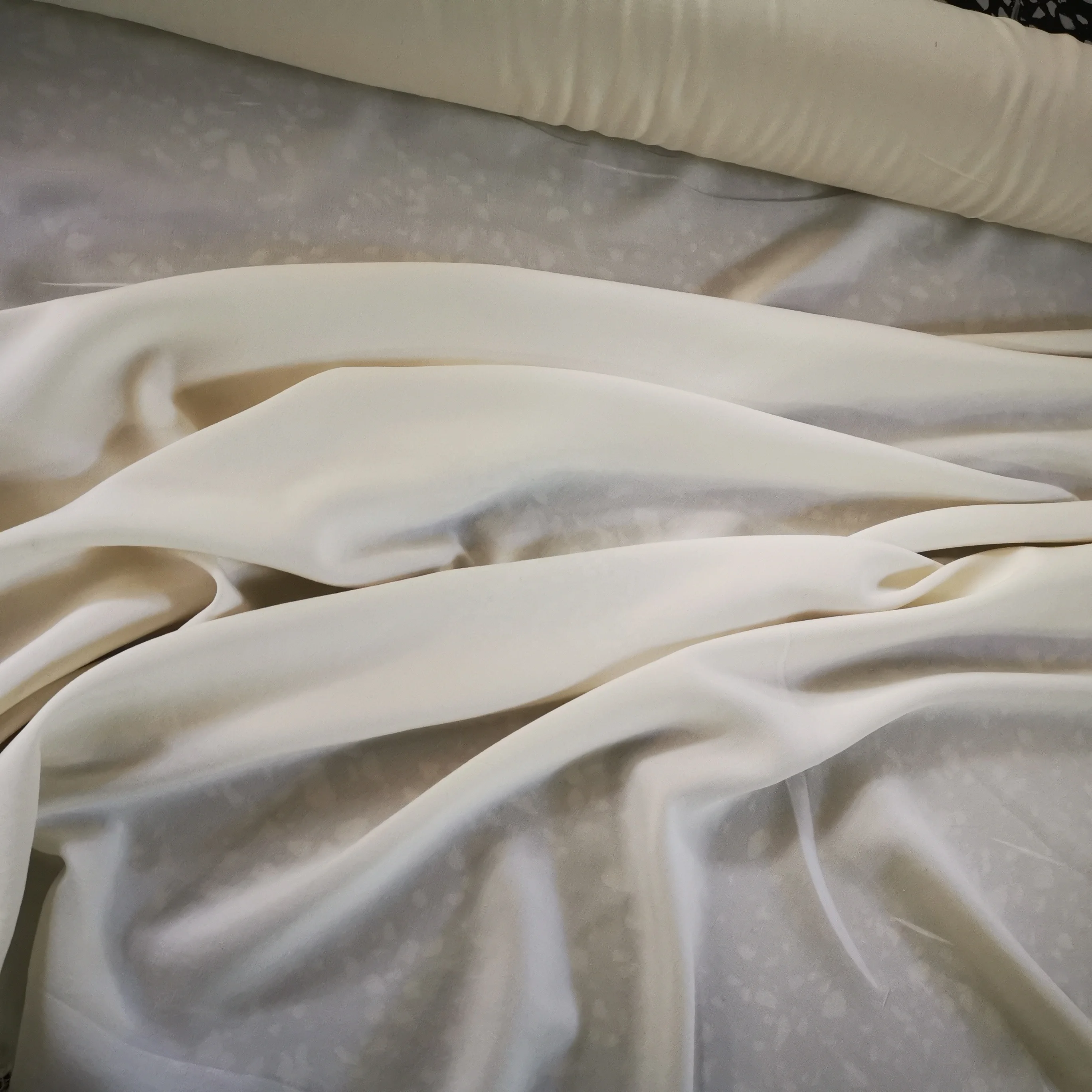 Luxury 29mm  Bosky Spun Silk spun bosky spo soft hot sale 114cm 140cm Wedding Bosky