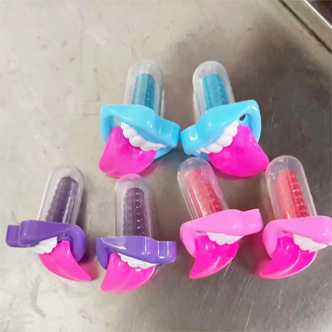 Hot Sale OEM Candy Toys Funny Teeth Lips Toy Halloween Mouth Candy Nipple Lollipop With Teeth Toy Candy