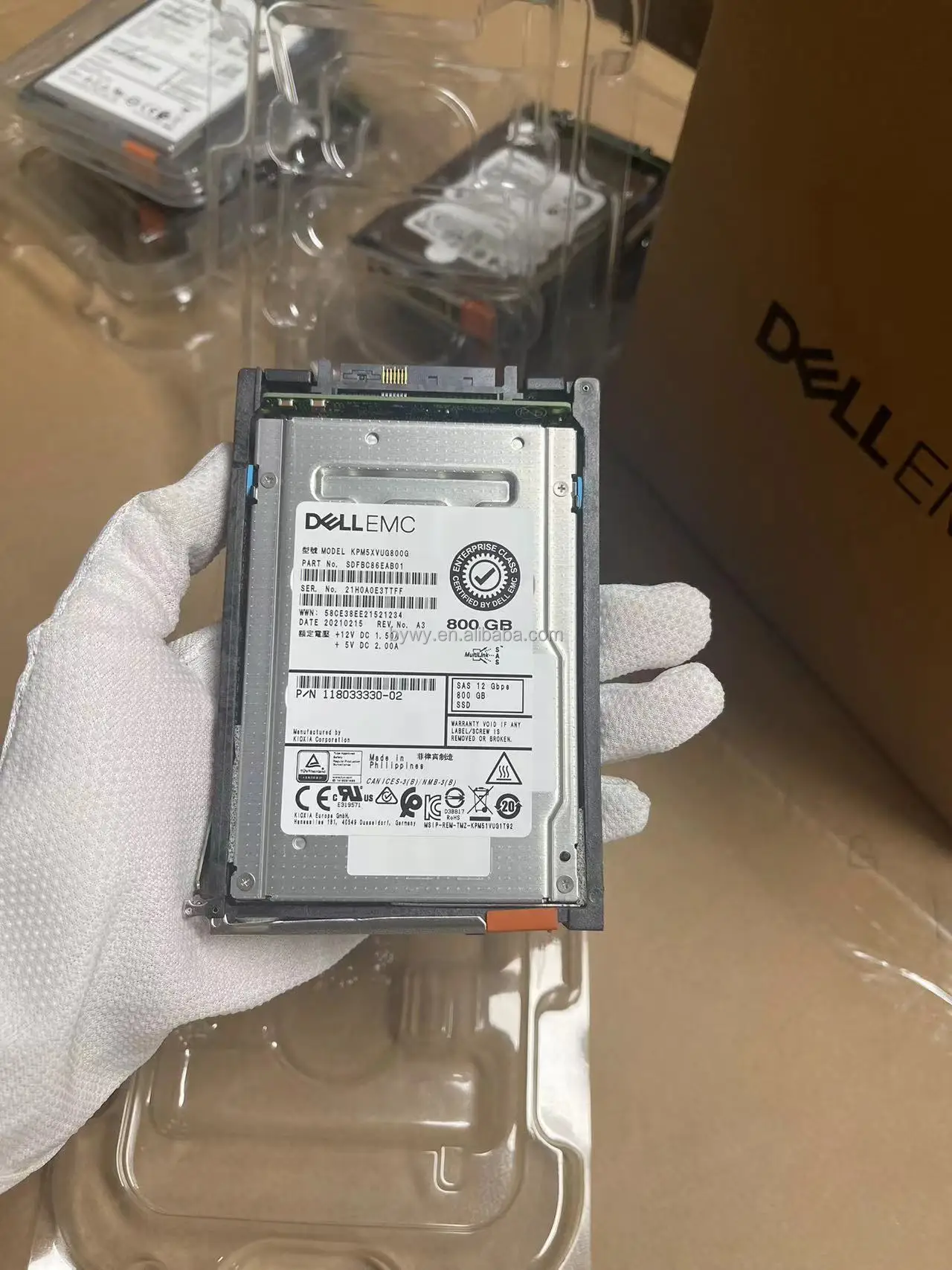 D4-2SFXL-800 D4F-2SFXL-800 800 ГБ 12 SAS SSD 005053682 Unity380/F Unity480/F Unity680/F Unity880/F D4-D2SFXL-800 D4F-D2SFXL-800