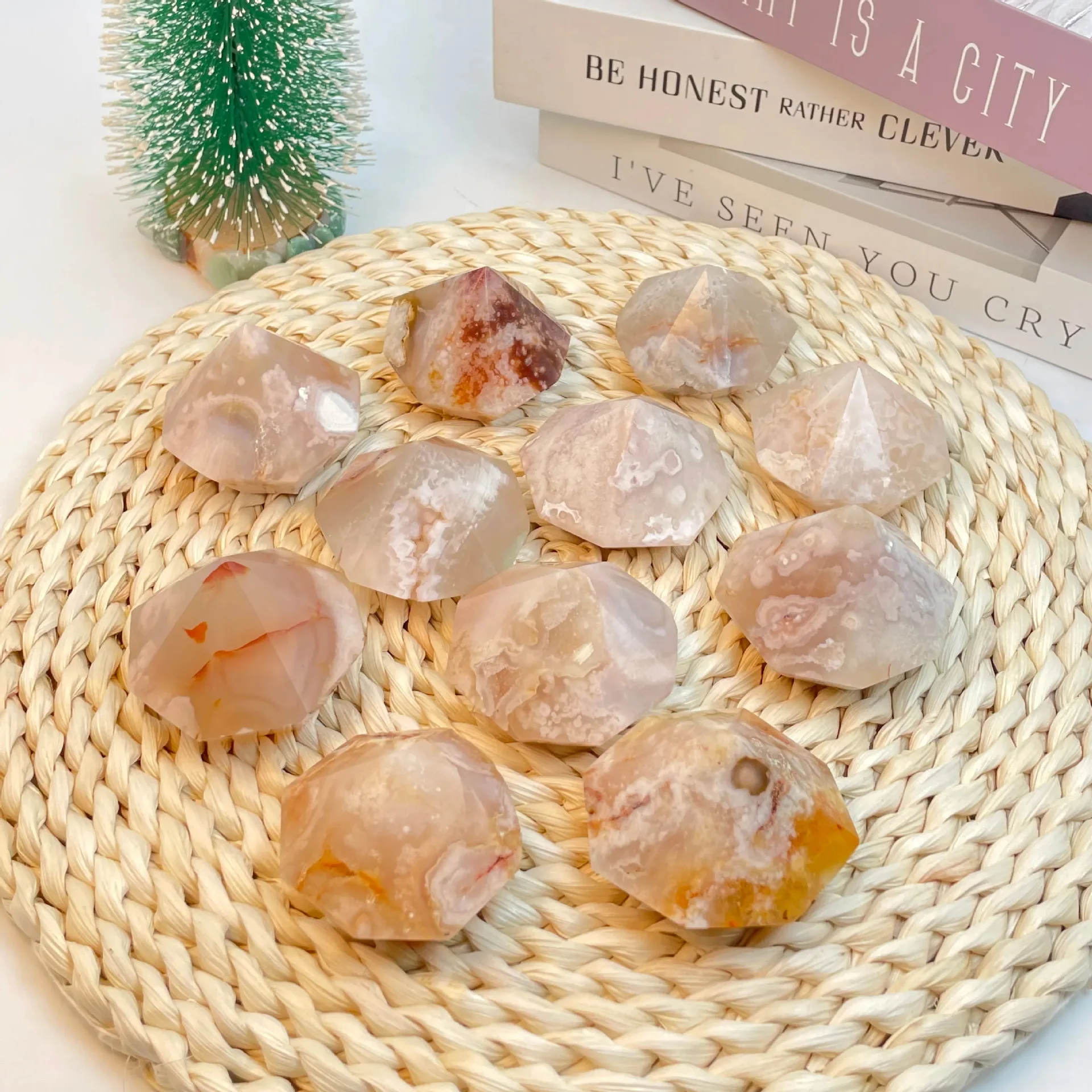 2024 Natural crystal stone raw stone cherry cherry agate diamond high-quality decoration collection