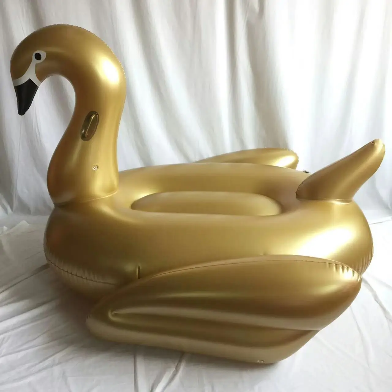 Stock 0.3mm swan inflatable pool floats for adults high quality inflatable swan gold swan pool floats