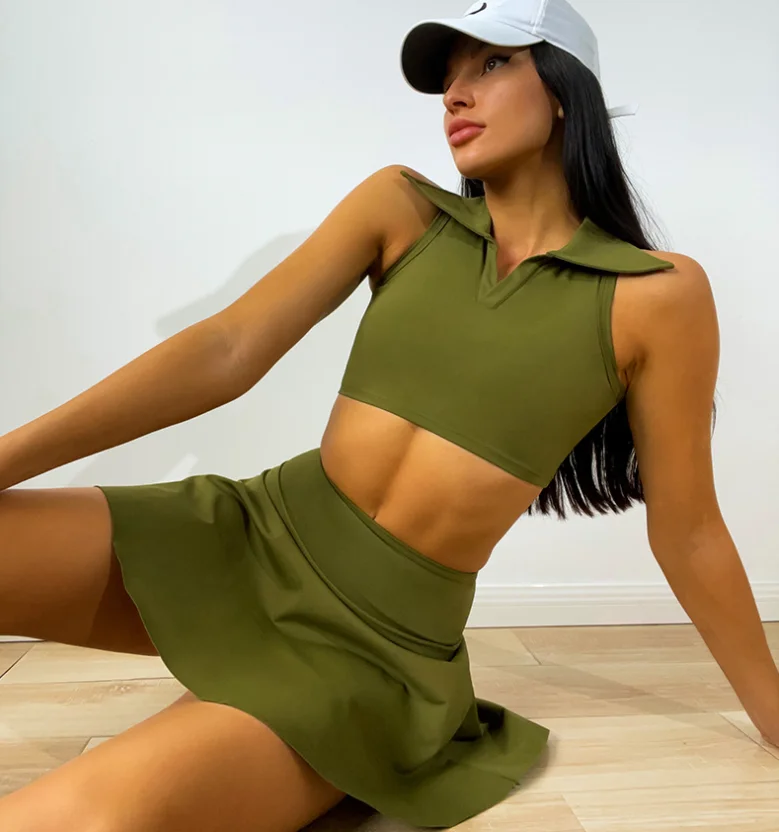 Женская летняя спортивная одежда с V-образным вырезом и завышенной талией