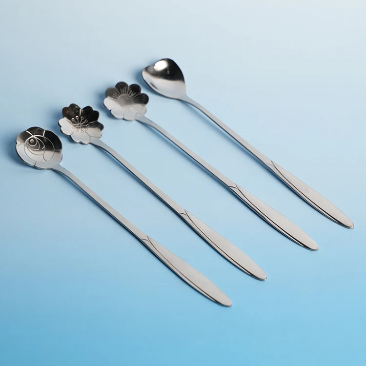 Wholesale Creative Heart and Flower Design Spoons For Dessert Coffee 4 Pieces Silver Spoon Set Stainless Steel