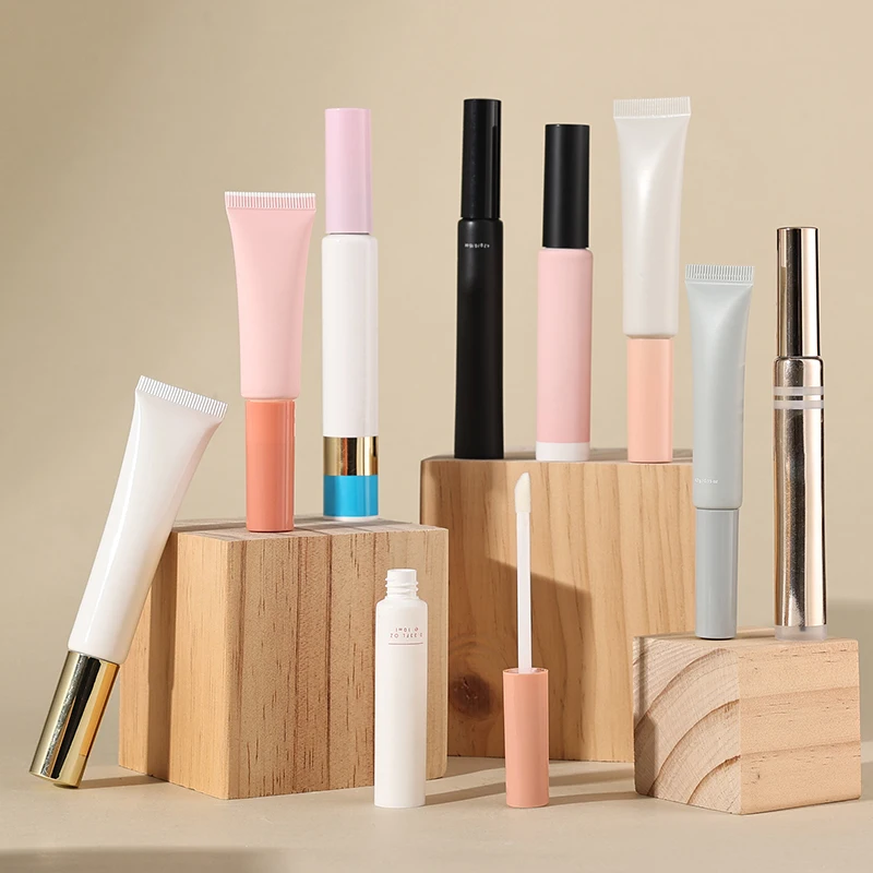 2024 Top selling  plastic packaging  beauty cosmetic PE tube  with the different styles brush head  for lip gloss and mascara