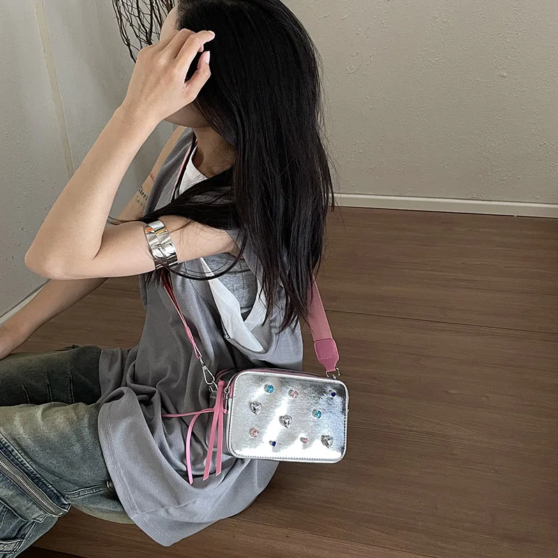 Wholesale Stylish New Handbags 2024 Light Lady Underarm Diamond Bags Lady Designer Purses For Women