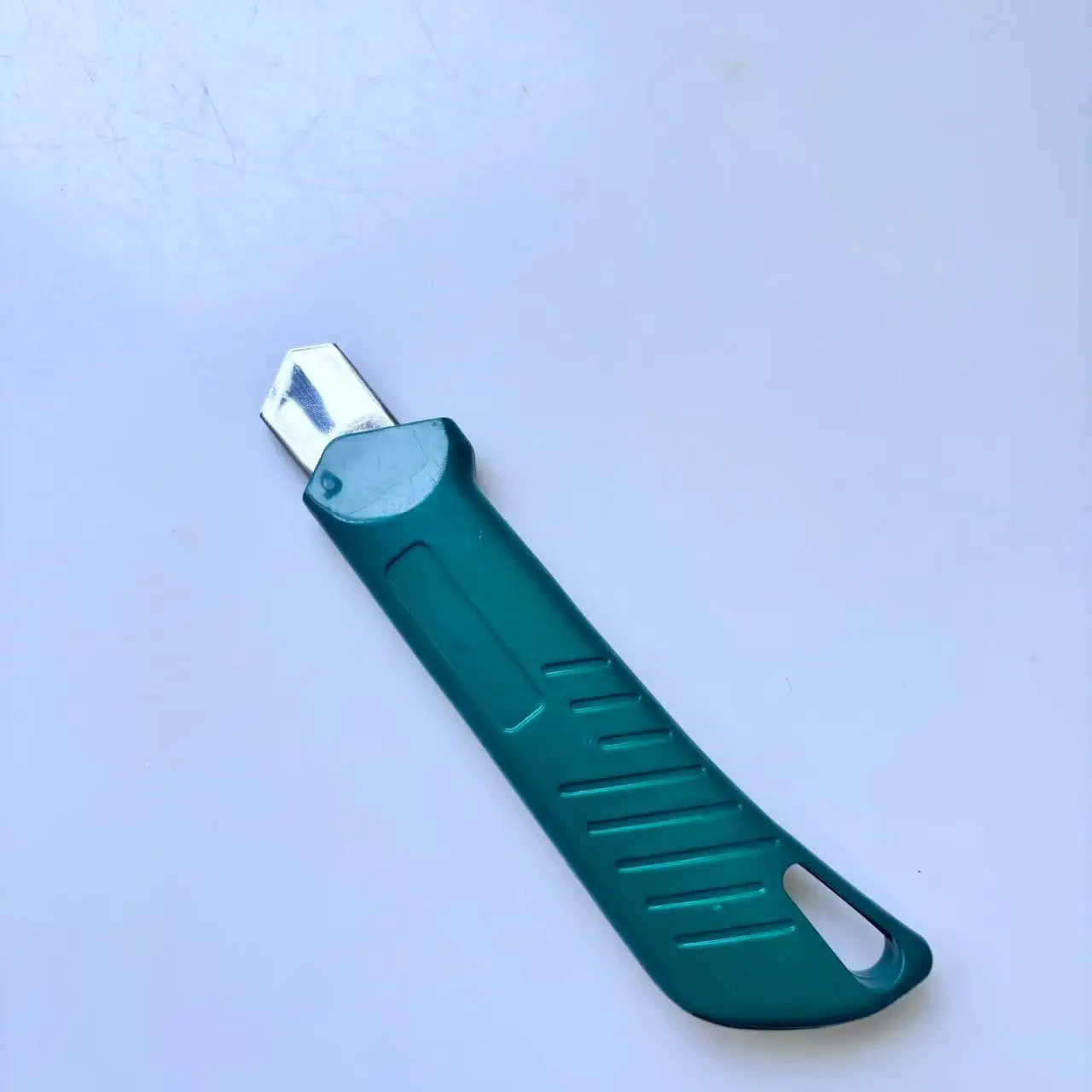 Cheap price one blade cutter knife art paper cutter knives self-locking utility knife