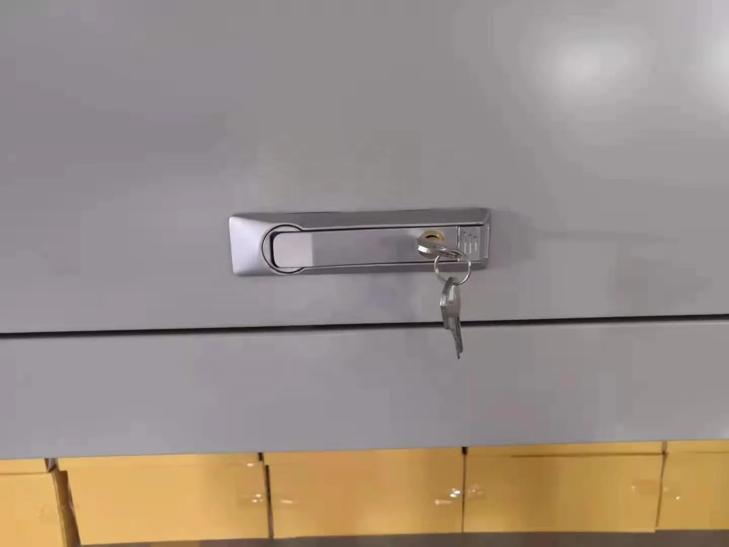 Best Heavy-Duty Steel Tool Box Welded Workbench Garage Storage Cabinets Customizable OEM Workshop Usage