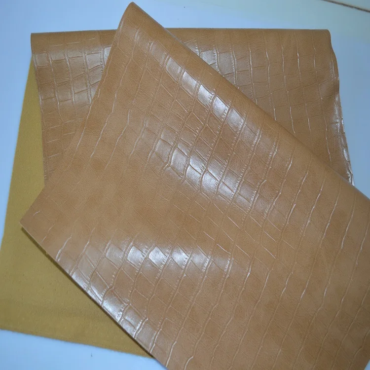 
China Big Factory Good Price nappa leather fabric messenger bag crocodile pvc makeup made in 