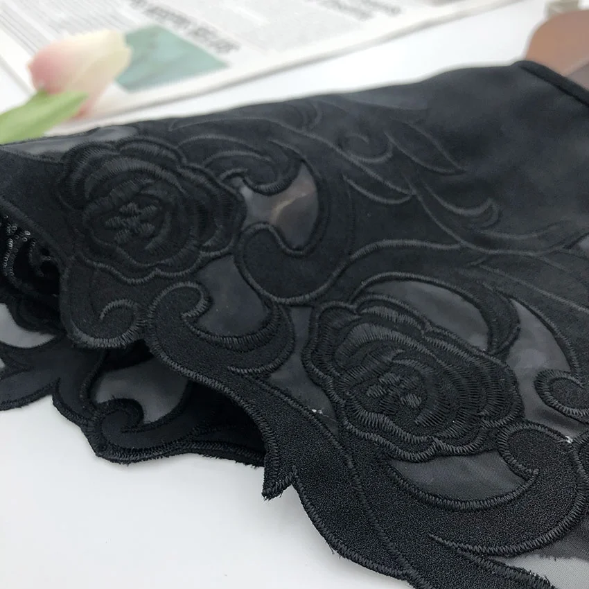 Factory Direct Spot Supply Of Water-soluble Lace Wisps Of Flowers Around Detachable Polyester Collar