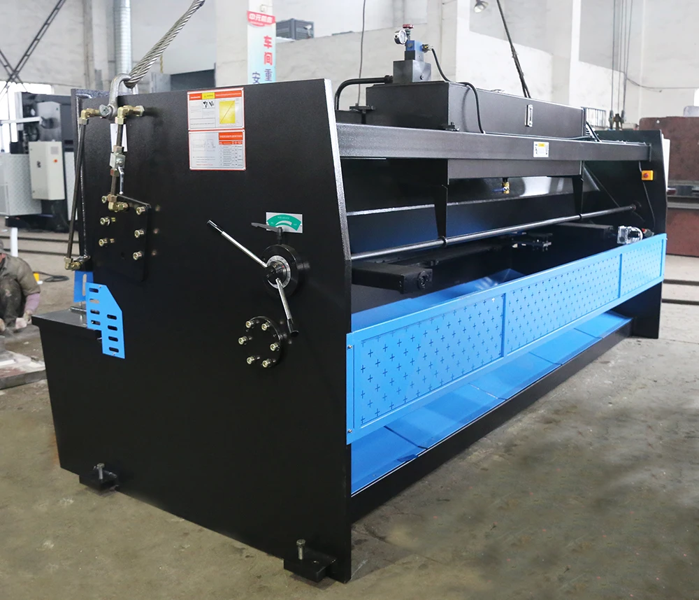 Mild steel plate guillotine shearing cutting machine