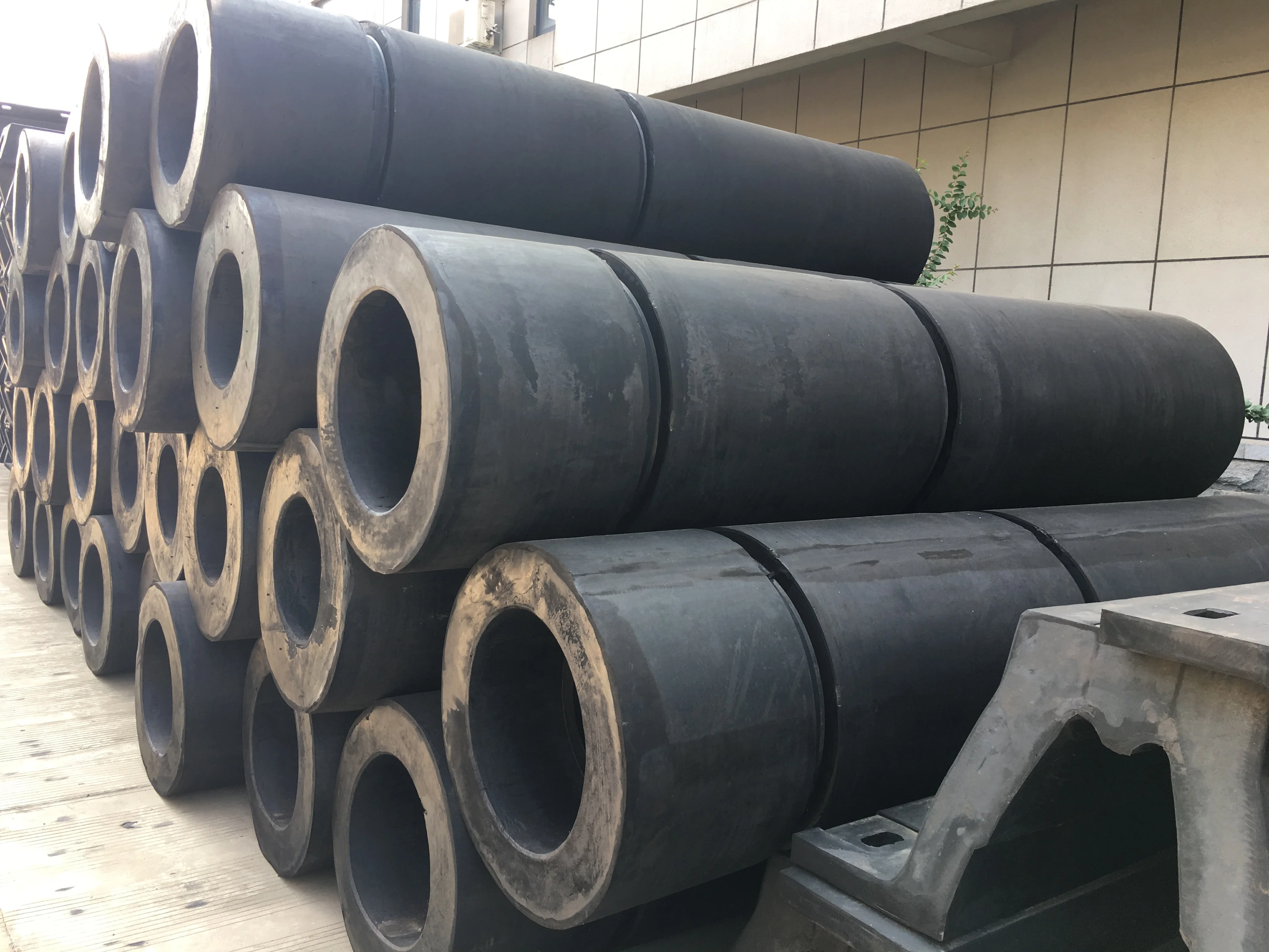 Y400 d=400mm L=500-5500mm Marine Port Rubber Fender For Ship Boat Dock Boat Rubber Cylindrical Fender Bumper