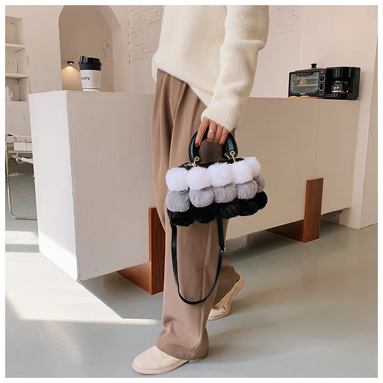 Good Quality 2021 Winter Colorful Fur handbags for Women Luxury bags Fur bags Unique Purses