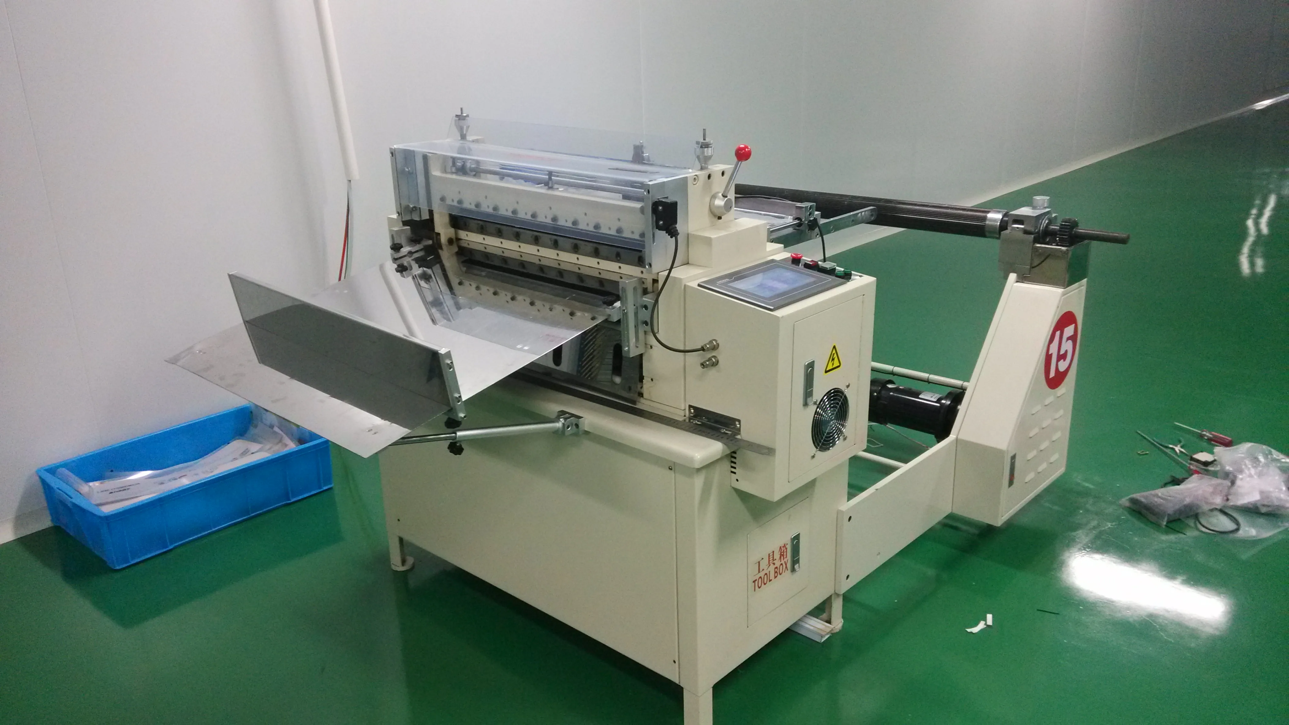 Automatic Roll to Sheet Cutting Machine