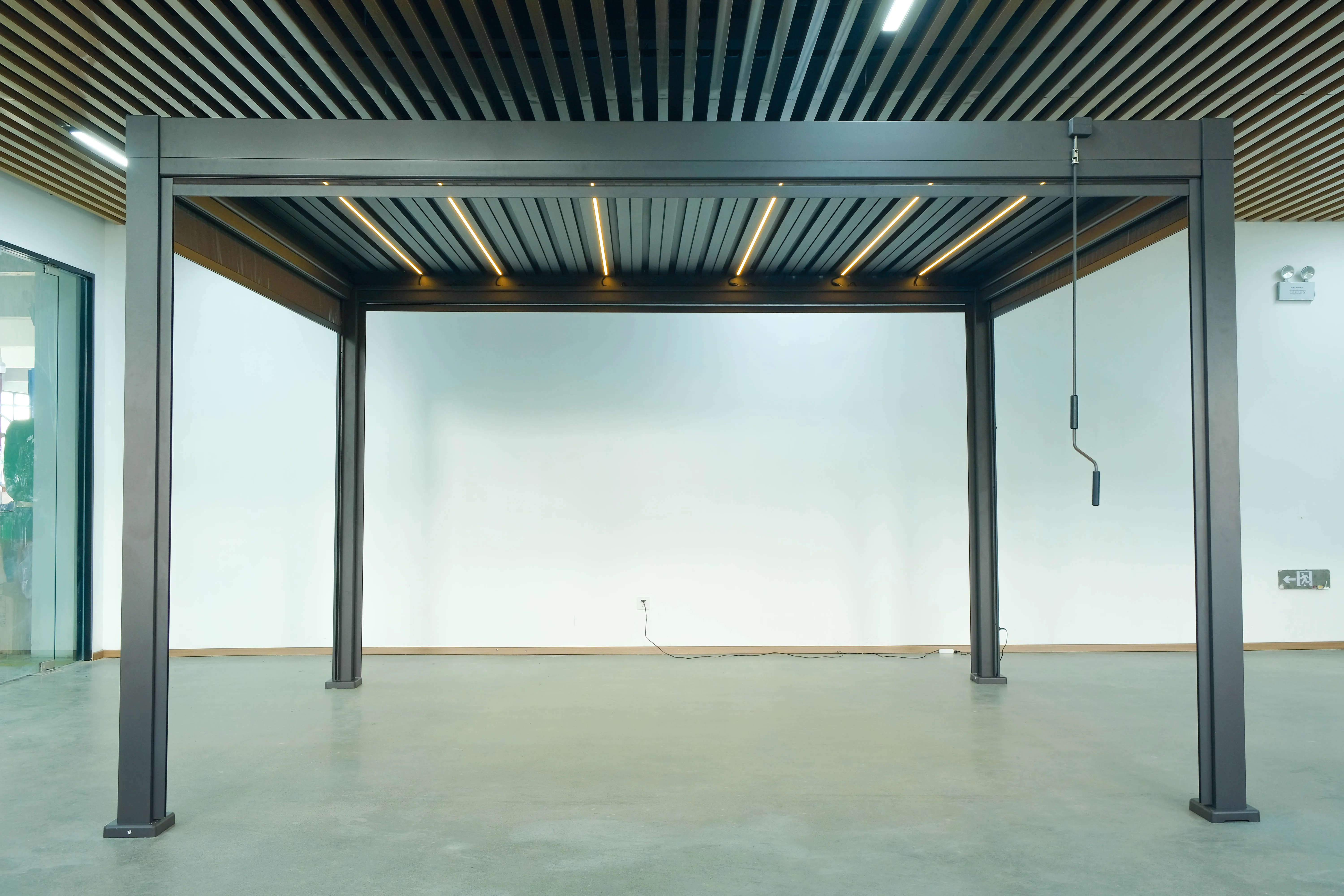 New Design Terrace Bioclimatic Ventilated Breathe Freely Metal Louver Roof Aluminium Outdoor Gazebo Pergola