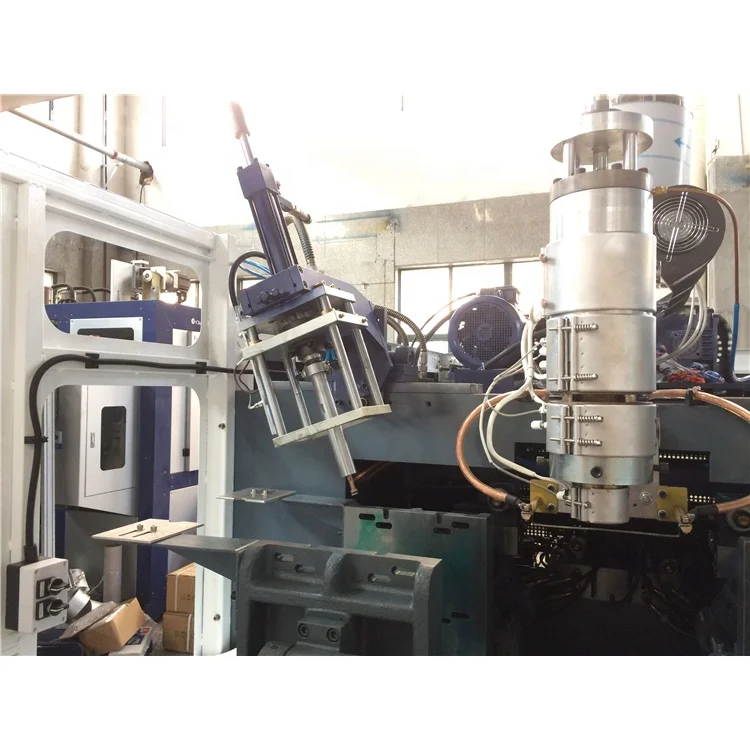 Automatic Machine Extrusion Blow Molding
