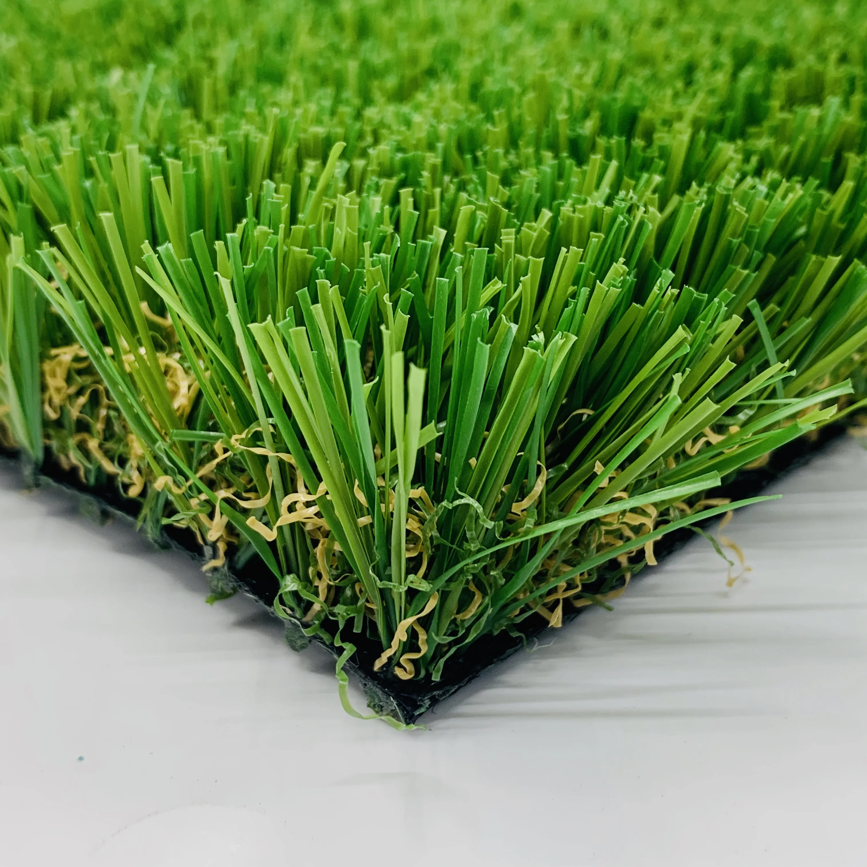 Luxgrass искусственная трава для сада