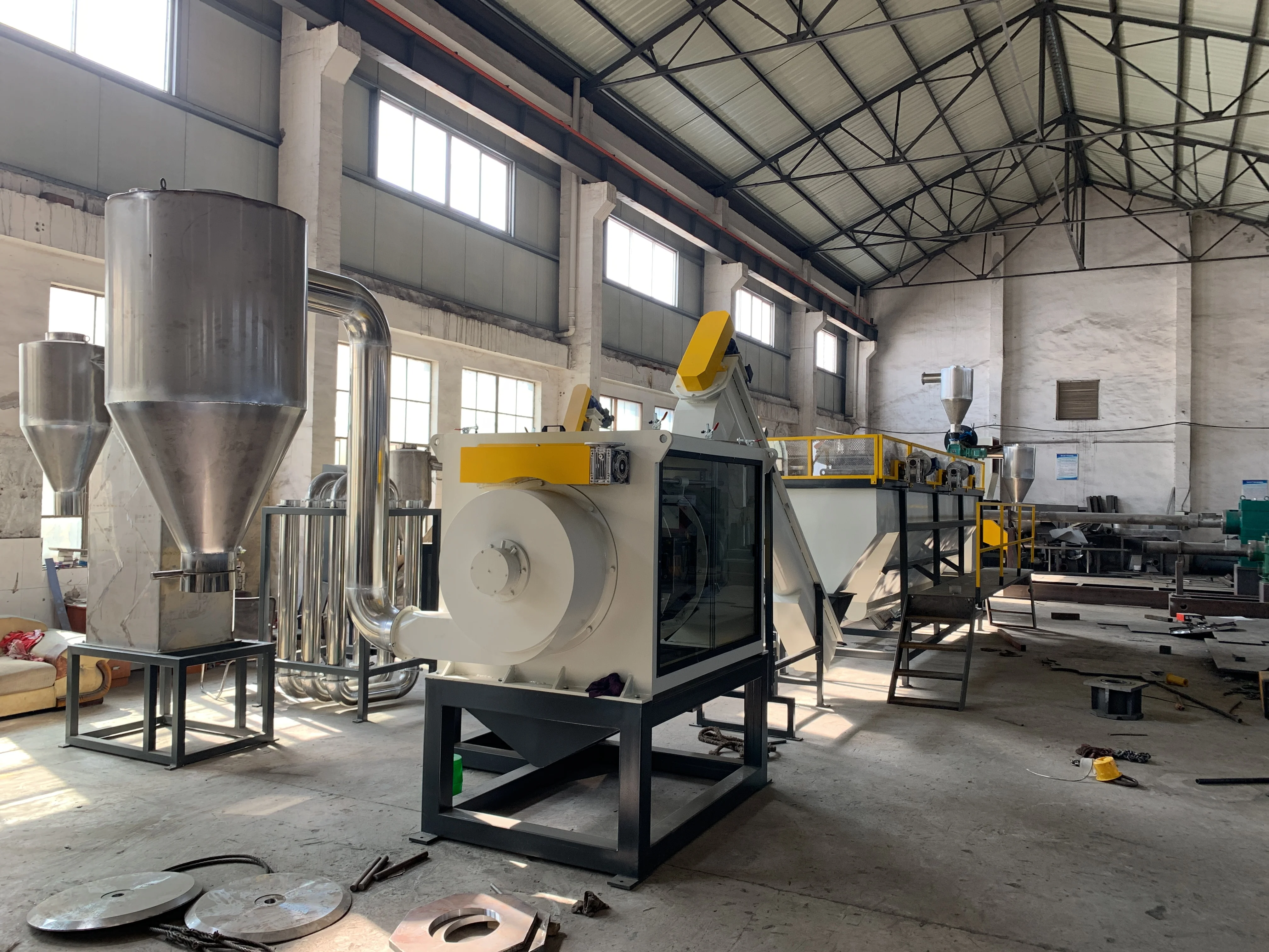 Waste Pet Plastic Bottle Flakes Washing Drying Recycling Machine/equipment Plastic Flakes Recycle Washing Machinery Line
